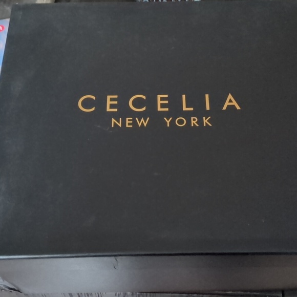 Cecelia New York Sonah Print Red Flower Heels, NIB 9 - Picture 4 of 4